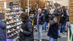 Ambiente da Feira das Oportunidades de Carballo, este s�bado pola ma��