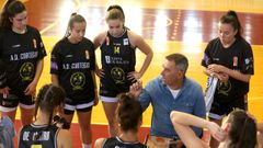 Las im�genes del partido entre el Cortegada y Maristas