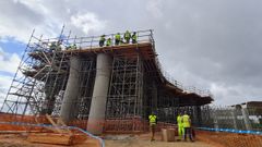 El tramo de la VAC Tui-A Guarda entre el enlace de la A-55 y el de Areas costará 1,92 millones más, un 15,8 % extra sobre el coste ya certificado.
