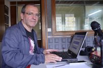 Cobas asegurou que se � alcalde fuxir� de proxectos fara�nicos. 
