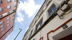 Los tres pisos del nmero 30 de la ra Armrica, en Lugo, estn okupados