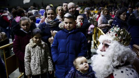 Cabalgatas de Reyes de Ourense.Verín también recibió la visita de sus majestades de Oriente antes de comenzar su reparto de regalos