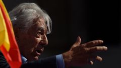Vargas Llosa: �Ninguna conjura independentista destruir� la democracia�