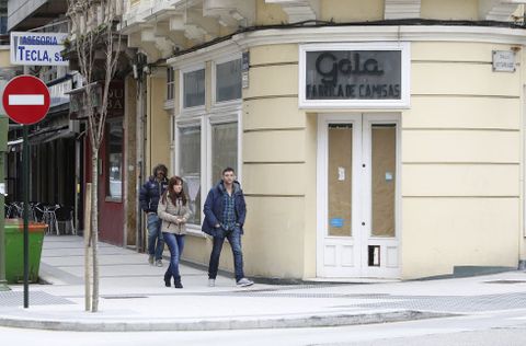 Los obreros llevan varios días trabajando en el interior del local que antes ocupaba Gala.