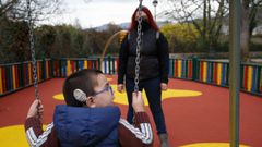 M�nica reclama m�s horas de apoyo escolar con int�rprete de lengua de signos para sus hijos