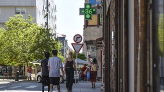 Un term�metro marca 36 grados en Pontevedra.