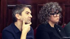 Jorge Su�rez y Nerea Purri�os Carballeira, concejales de Ferrol en Com�n, durante un pleno.