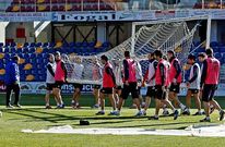 El equipo entren� ayer en Pasar�n para preparar el duelo de esta tarde en el Pardi�as.