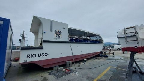 El barco, con unos 15 metros de eslora, lleva m�s de nueve a�os varado en la marina seca de Ribadeo, donde se ha deteriorado por falta de mantenimiento