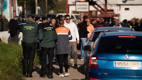 Trabajadores durante los piquetes de las empresas auxiliares en huelga de ArcelorMittal