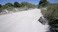 Parcela de Costas en Mollavao en la que se proyecta un vial para comunicar Rosal�a de Castro con la avenida de Mar�n