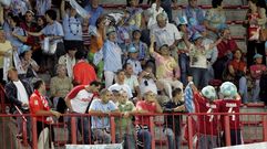 Aficionados c�lticos, en el duelo contra el Lieja del 2006