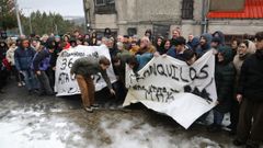 Os veci�os levantaron as pancartaspara recordar aqueles tempos e volver facer ru�do na vila