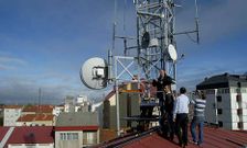 A Estrada fragua una ordenanza local de instalaci�n de antenas para evitar la saturaci�n.
