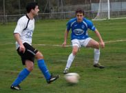 Rub�n Quiroga, a la derecha, en el partido entre el Escair�n y el Noia del pasado domingo. 