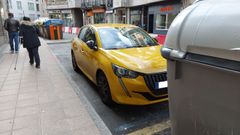 Coche de Alcald�a mal aparcado el 23 de noviembre del a�o 2022.