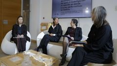 De izquierda a derecha,  Susana Gonz�lez, directora del Centro de Arte y de la Colecci�n FMJJ; Felipa Jove Santos, presidenta de la Fundaci�n Mar�a Jos� Jove: Rosario �lvarez, presidenta del Consello da Cultura Galega; y Cristina Dom�nguez Dapena, coordinadora de la Secci�n de Artes Esc�nicas, Musicales y Audiovisuales del Consello da Cultura Galega.