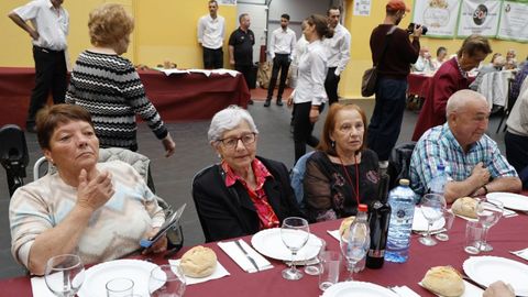 Comida de la tercera edad del Concello de Guitiriz