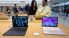 El Macbook Neo, expuesto en una tienda de Wisconsin
