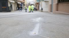 En A Corua colocaron en el ao 2017 unos elementos metlicos anclados al suelo para delimitar las terrazas