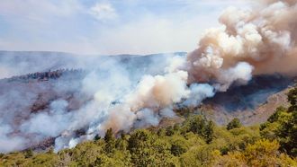 El incendio de Quiroga avanzando hacia Folgoso do Courel.