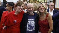 Marta Lois y Yolanda D�az, de Sumar, con N�stor Rego (BNG) en el centro.