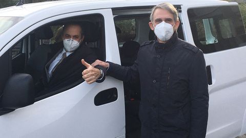 PRESENTACI�N DEL UN VEH�CULO 100% EL�CTRICO DONADO A TRAV�S UN
CONVENIO CON EDP ESPA�A