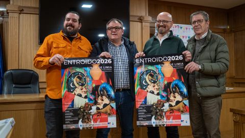 Isaac G�mez, Amador D�az, Ricardo Sieiro y Carlos G�mez en la presentaci�n del programa de Entroido. 