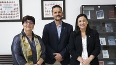 Carmen Garc�a Mateo, Jacobo Porteiro y Bel�n Rubio, en las instalaciones del campus de Ourense.