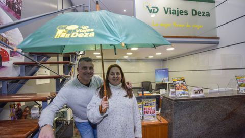 La agencia Deza, en Michelena, un cl�sico del sector en Pontevedra. 