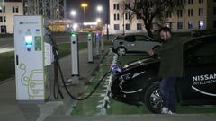 De Le�n, donde cargamos en un concesionario Nissan a 50 kilovatios hora, hasta Valladolid. Iberdrola cuenta con puntos p�blicos de recarga gratuitos. Tardamos m�s de una hora en recargar. Llevamos 15 horas de viaje