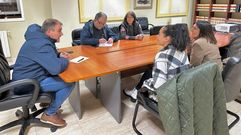 Encuentro del alcalde de Xinzo con las madres afectadas por la falta de personal del servicio de pediatr�a