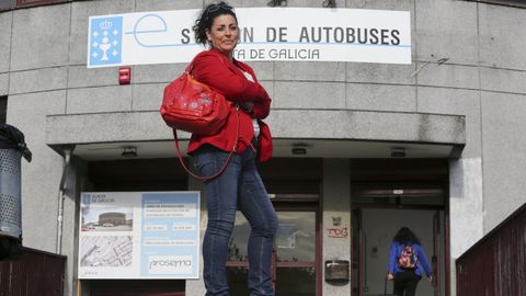 Teresa Vzquez, usuaria del bus entre A Corua y Ferrol