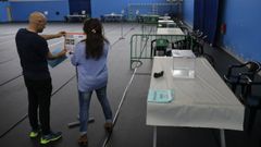 ltimos preparativos en un colegio electoral el pasado viernes.