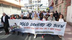 La manifestaci�n en Fene por el ferrocarril, en im�genes