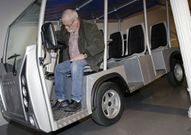 En la plaza de Mar�a Pita se present� la nueva gama de veh�culos el�ctricos de la marca Comarth. 