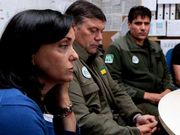 Agentes del distrito de Vimianzo en una imagen de archivo.