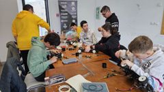 Participantes del curso de radiocontrol del programa de Xuventude del Concello de Lugo.