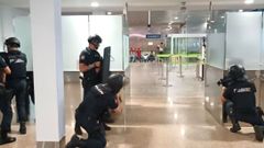 Simulacro en el aeropuerto de Peinador en Vigo