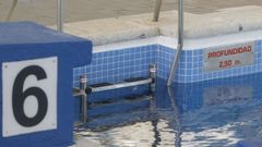 Interior de la piscina de Batallones, en Ferrol. 