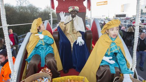 Cabalgata de los Reyes Magos, en Carballo