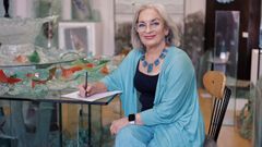 Julia Ares, en su taller