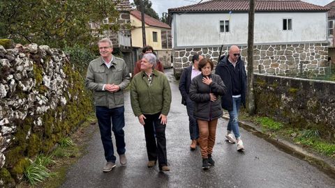 El delegado de la Xunta en Ourense, Manuel Pardo, visit� Gomesende para anunciar una inversi�n de 500.000 euros en abastecimiento.
