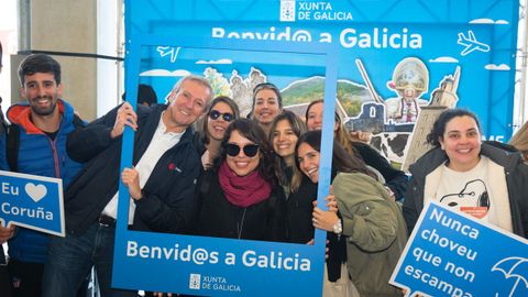 Imagen de la bienvenida a los beneficiarios del programa�BEME junto a Alfonso Rueda en la convocatoria del 2023.