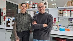 Mara Paredes, tcnica de I+D de Hijos de Rivera que lleva el proyecto, y Jos Vilario, responsable de I+D.