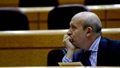 El ministro Wert durante la sesi�n de control al Gobierno celebrada esta tarde en el Senado