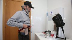 Vctor, paciente ostomizado, cntanos a importancia de ter un bao adaptado