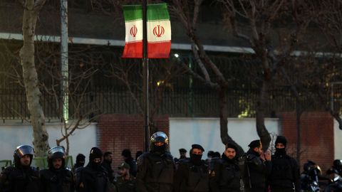 Polic�as iran�es, el pasado enero, durante una protesta estudiantil
