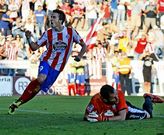 scar Daz, celebrando uno de los dos goles que le hizo al portero del Huesca.