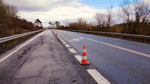 Carril de la N-120 cortado al tr�fico la pasada semana en el municipio de Monforte